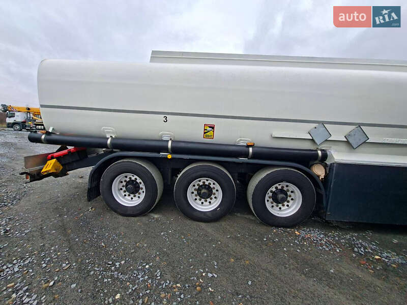Цистерна полуприцеп Schwarzmuller TSL 1995 в Хмельницком фото 2 Цистерна полуприцеп Schwarzmuller TSL 1995 в Хмельницком