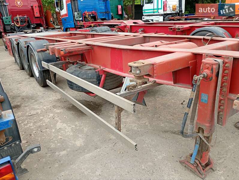Контейнеровоз полуприцеп Schweriner CS 40 GV 1999 в Одессе