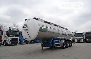 Цистерна напівпричіп Schwingenschlogel DST-30L/V2A 2003 в 