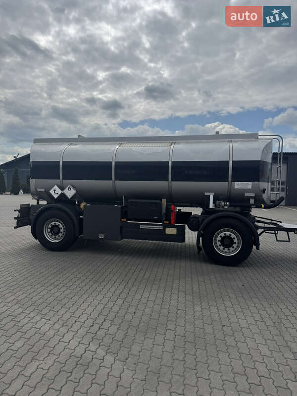 Цистерна Schwingenschlogel DST-30L/V2A 2004 в Мукачевому