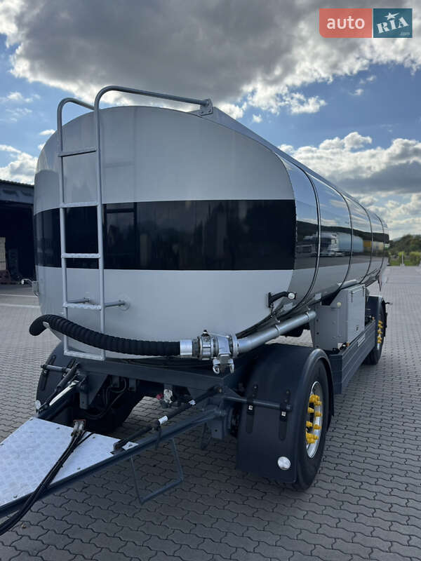Цистерна Schwingenschlogel DST-30L/V2A 2004 в Мукачевому