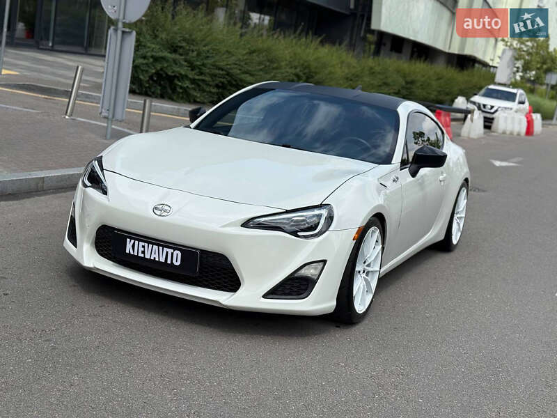 Scion FR-S 2015