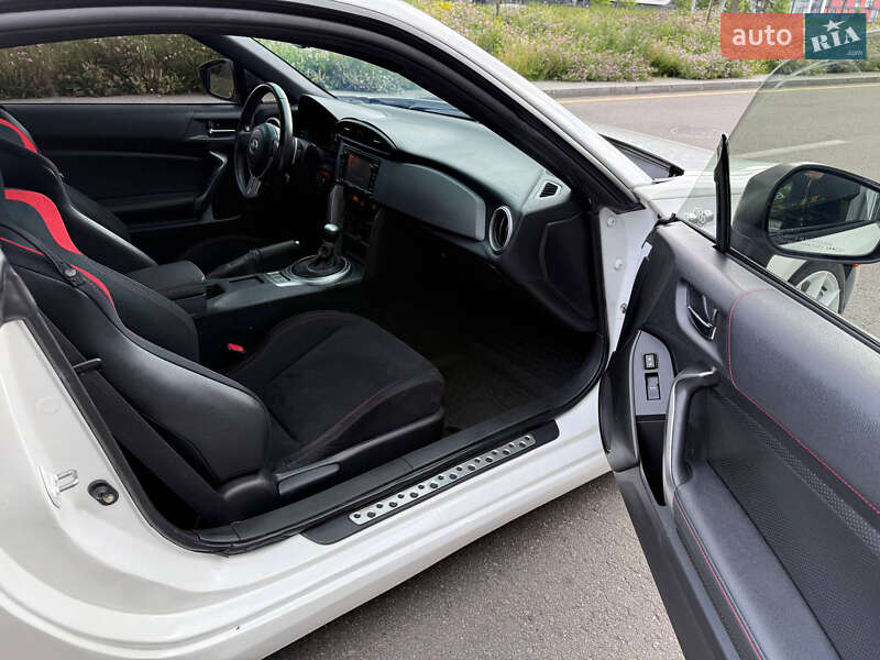 Купе Scion FR-S 2015 в Киеве фото 4 Купе Scion FR-S 2015 в Киеве