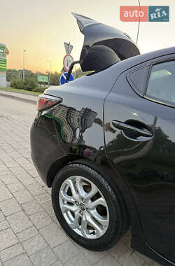 Седан Scion iA 2015 в 