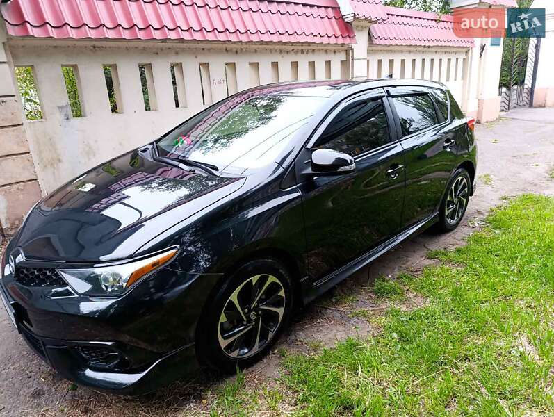 Хетчбек Scion iM 2016 в 