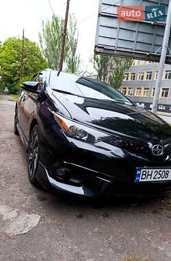 Хэтчбек Scion iM 2016 в 