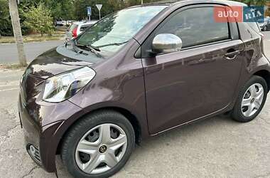 Хэтчбек Scion iQ 2013 в 