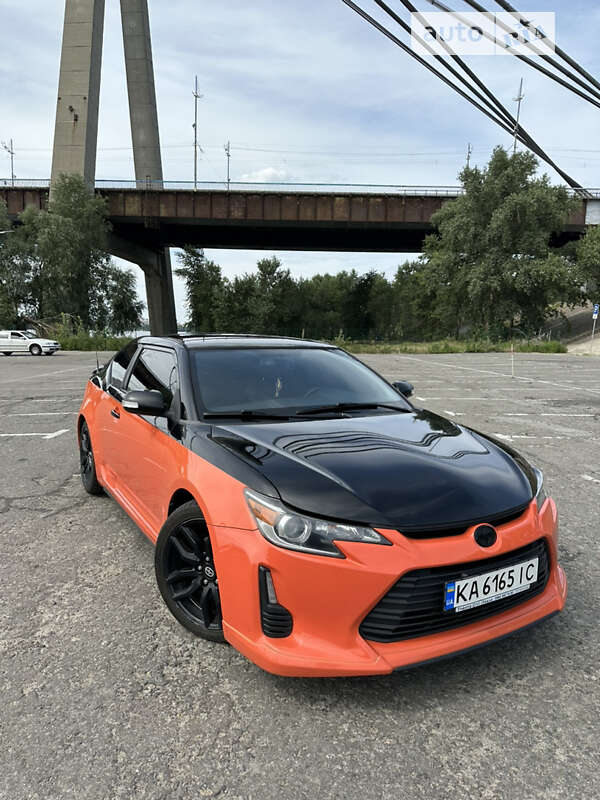 Купе Scion tC 2014 в Києві
