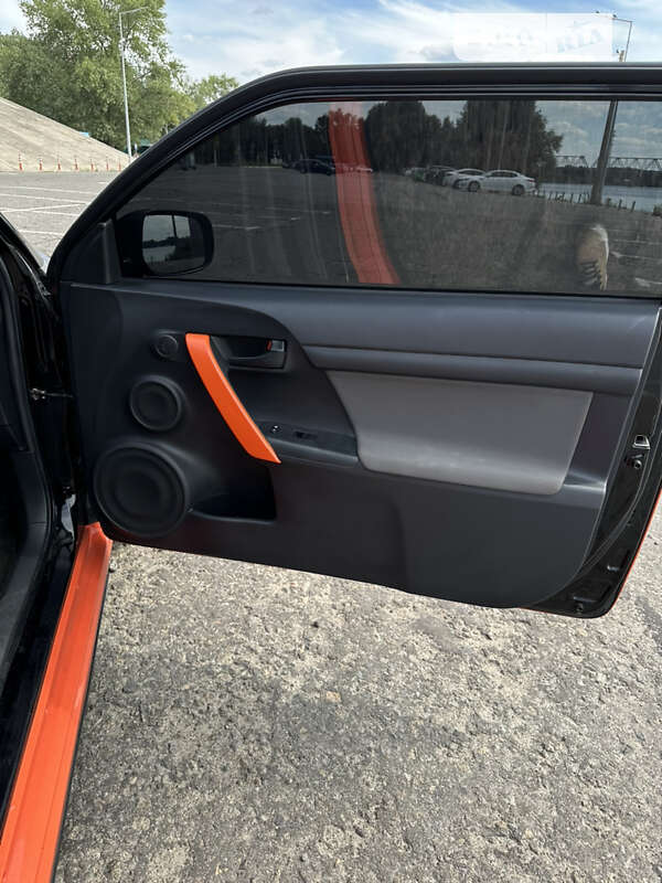 Купе Scion tC 2014 в Києві