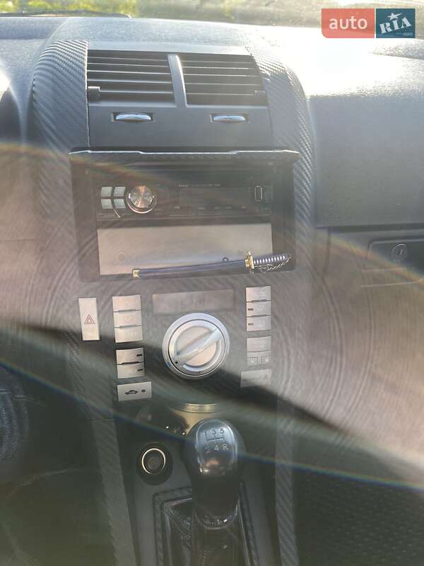 Купе Scion tC 2006 в Обухове