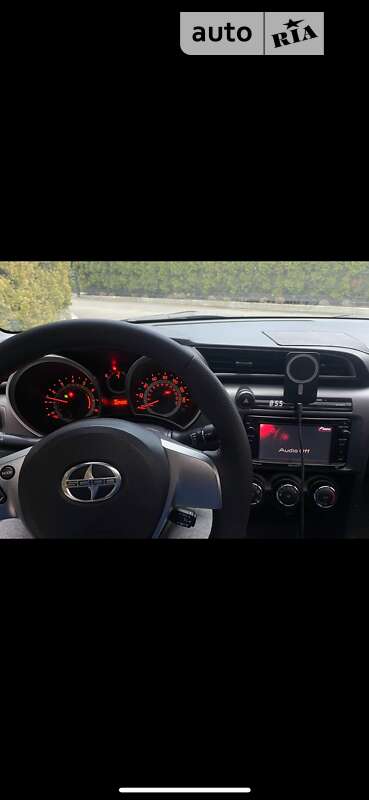 Купе Scion tC 2013 в Києві
