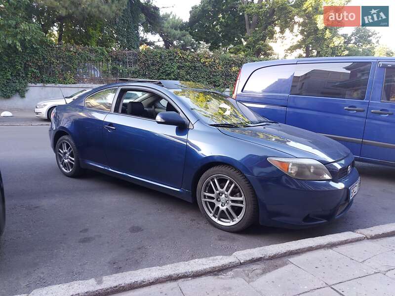 Купе Scion tC 2004 в Южноукраинске