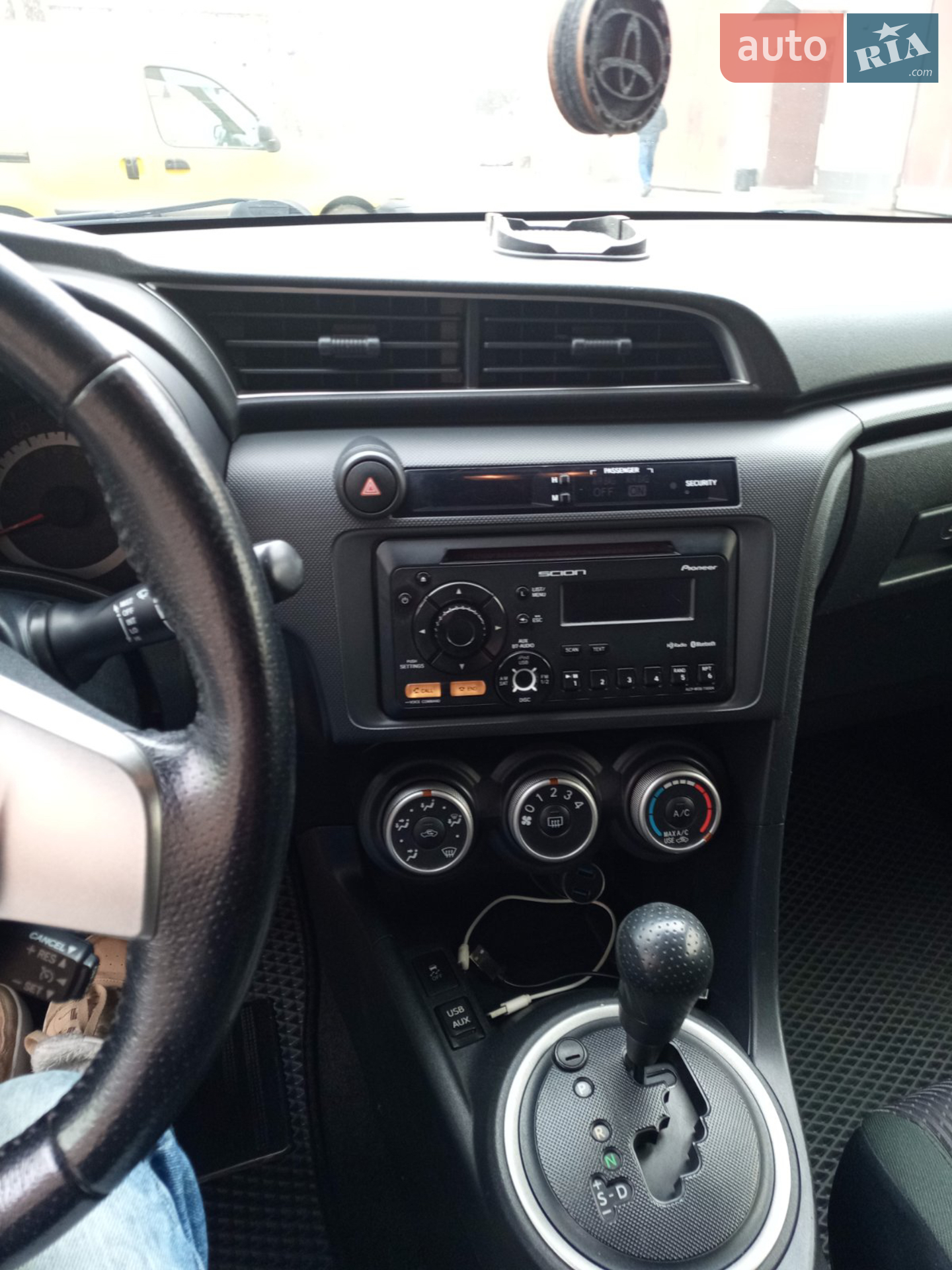 2013 Scion tC - мініатюра 44