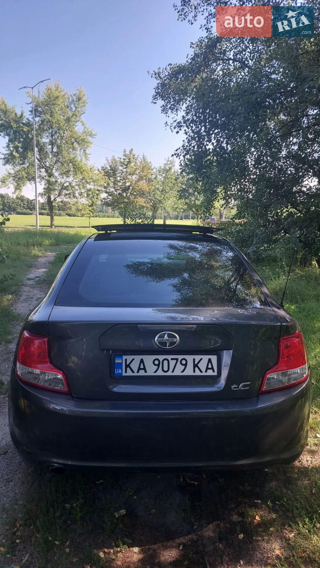2011 Scion tC - мініатюра 15