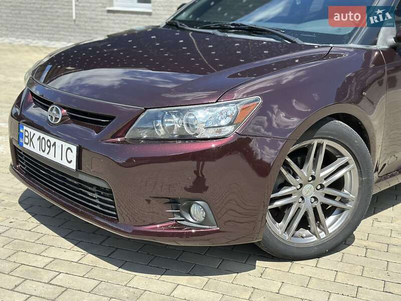 Купе Scion tC 2011 в Костополе
