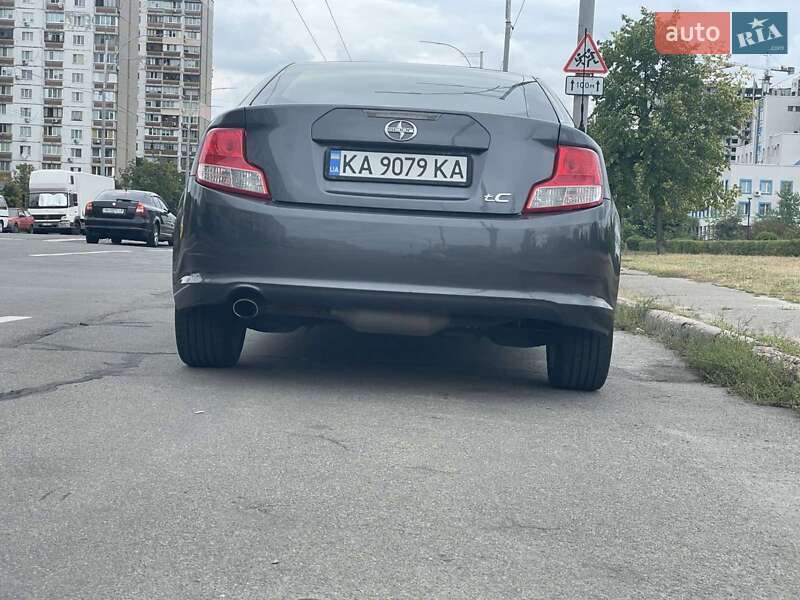 Купе Scion tC 2011 в Києві