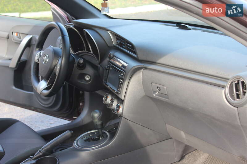 Купе Scion tC 2012 в Днепре