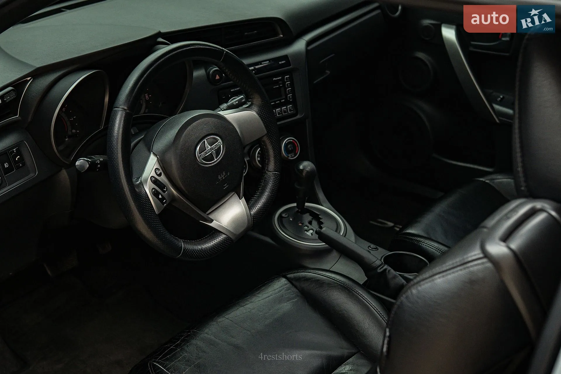 2010 Scion tC - мініатюра 41