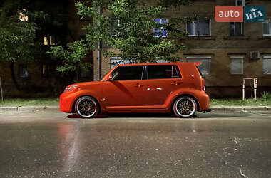 Хетчбек Scion xB 2011 в 