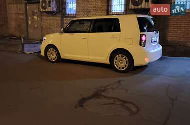 Хэтчбек Scion xB 2015 в 