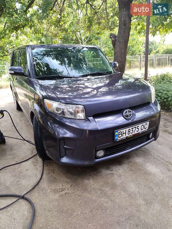 Микровэн Scion xB 2012 в 