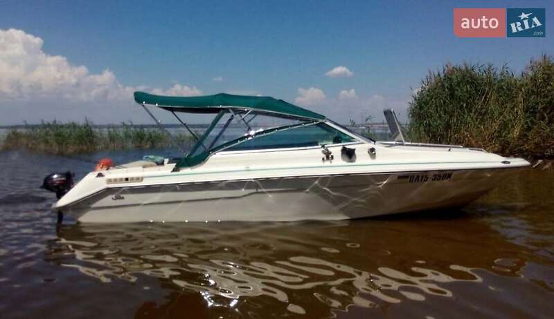 Катер Sea Ray 200 Sundeck 1990 в Марганце фото 4 Катер Sea Ray 200 Sundeck 1990 в Марганце