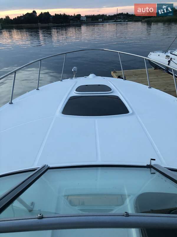 Моторная яхта Sea Ray 310 Sundancer 2012 в Киеве фото 9 Моторная яхта Sea Ray 310 Sundancer 2012 в Киеве