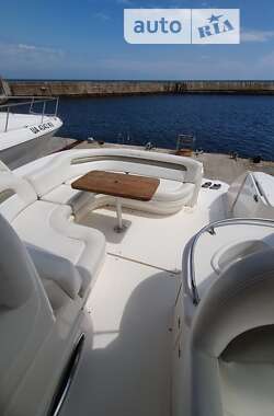 Моторна яхта Sea Ray 340 Sundancer 2006 в Одесі