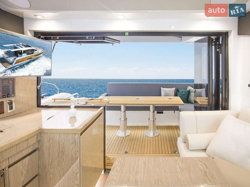 Моторная яхта SeaLine C390 2026 в Киеве фото 5 Моторная яхта SeaLine C390 2026 в Киеве