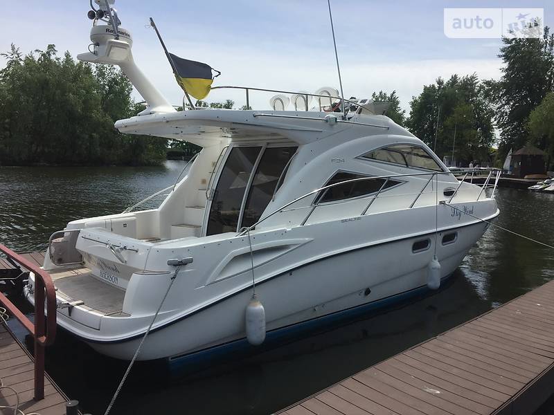 Моторная яхта SeaLine F34 2005 в Днепре