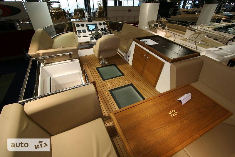 Моторная яхта SeaLine F46 2011 в Киеве