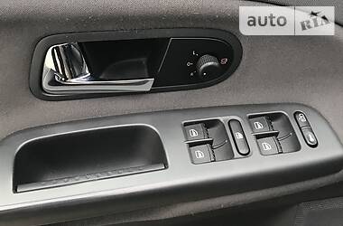 Минивэн SEAT Alhambra 2008 в 