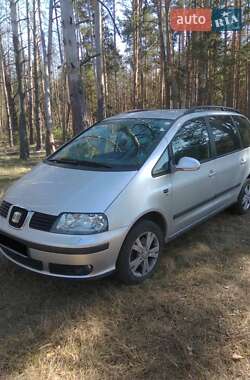 Минивэн SEAT Alhambra 2009 в Коростене