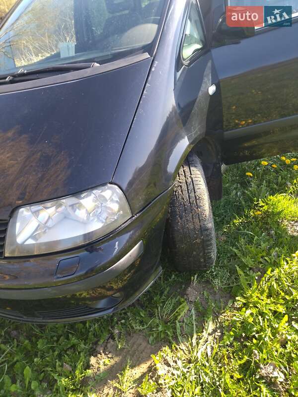 Минивэн SEAT Alhambra 2007 в Дубно