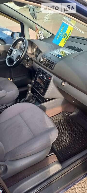 Мінівен SEAT Alhambra 2001 в Житомирі