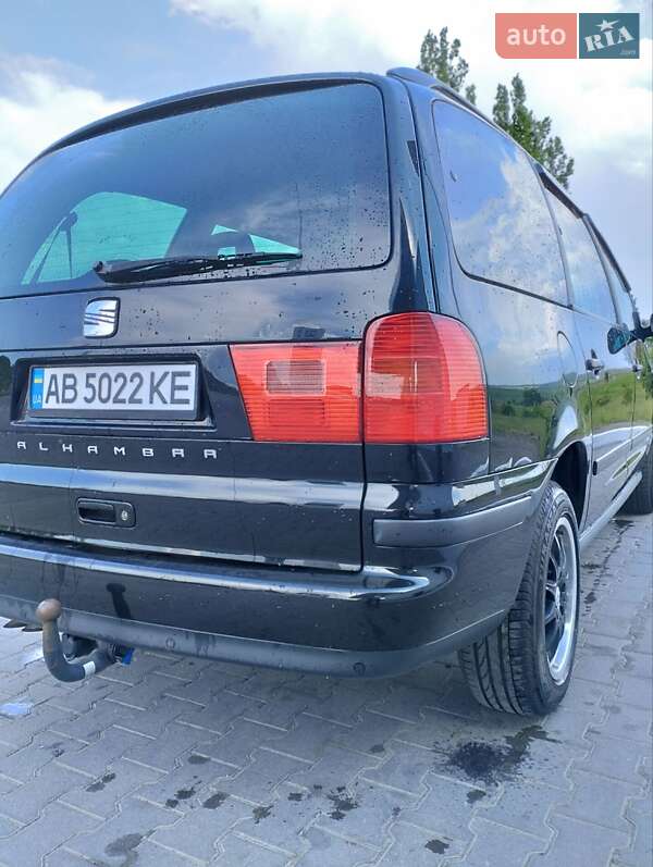 Минивэн SEAT Alhambra 2005 в Тыврове