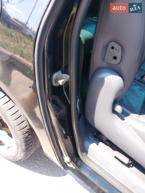 Минивэн SEAT Alhambra 2002 в Киеве фото 23 Минивэн SEAT Alhambra 2002 в Киеве