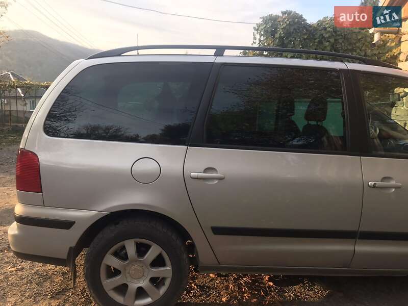 Минивэн SEAT Alhambra 2001 в Ужгороде