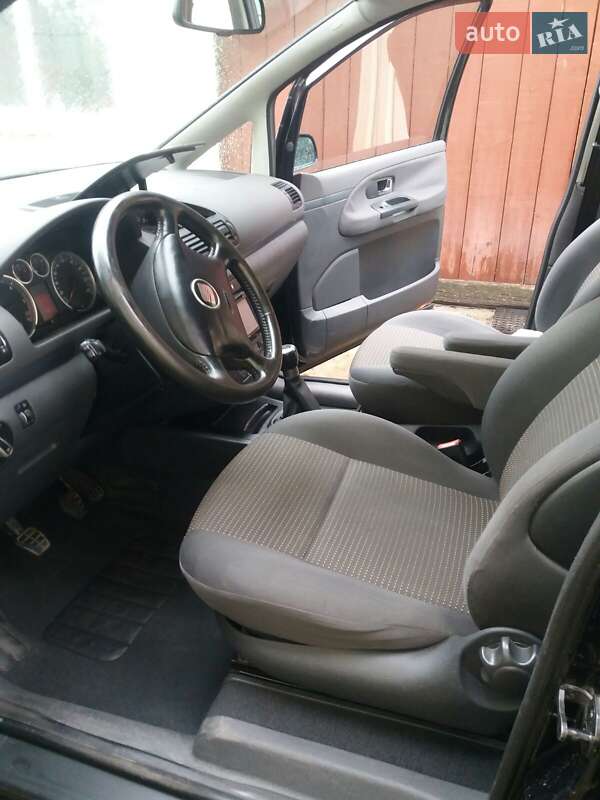 Минивэн SEAT Alhambra 2007 в Житомире