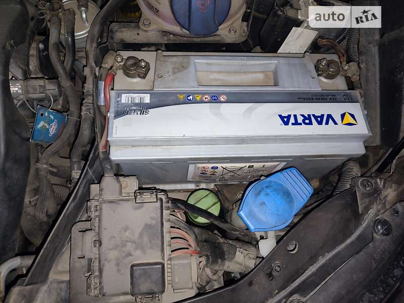 Мінівен SEAT Alhambra 2009 в Чернівцях