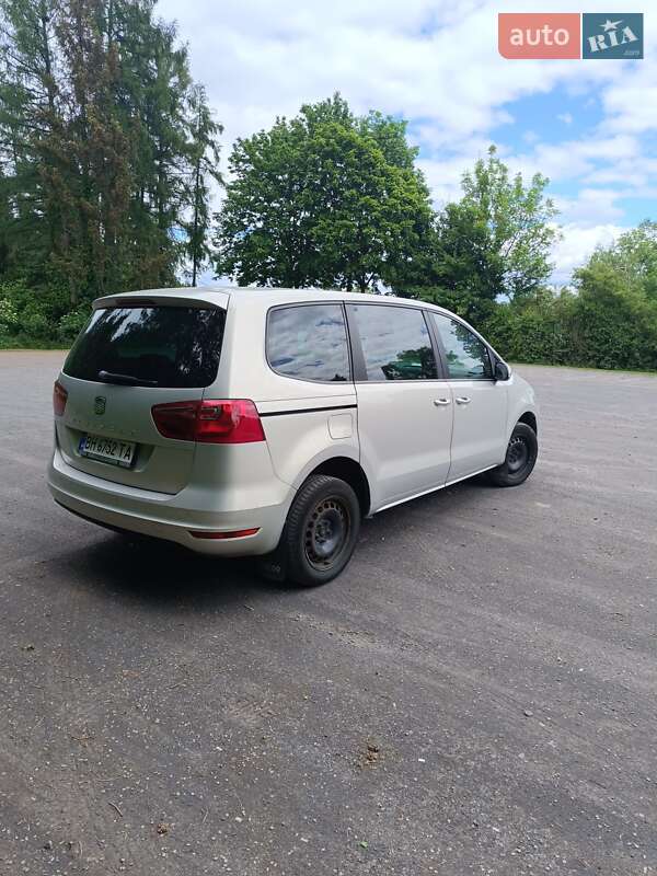 Минивэн SEAT Alhambra 2011 в Одессе