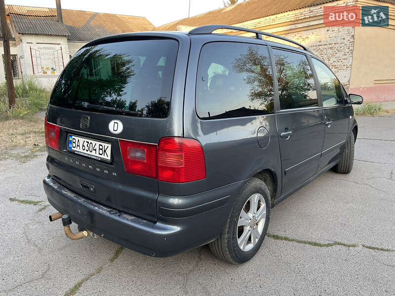 Минивэн SEAT Alhambra 2008 в Новоархангельске