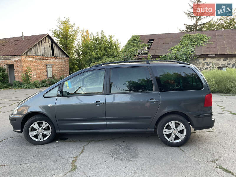 Минивэн SEAT Alhambra 2008 в Новоархангельске