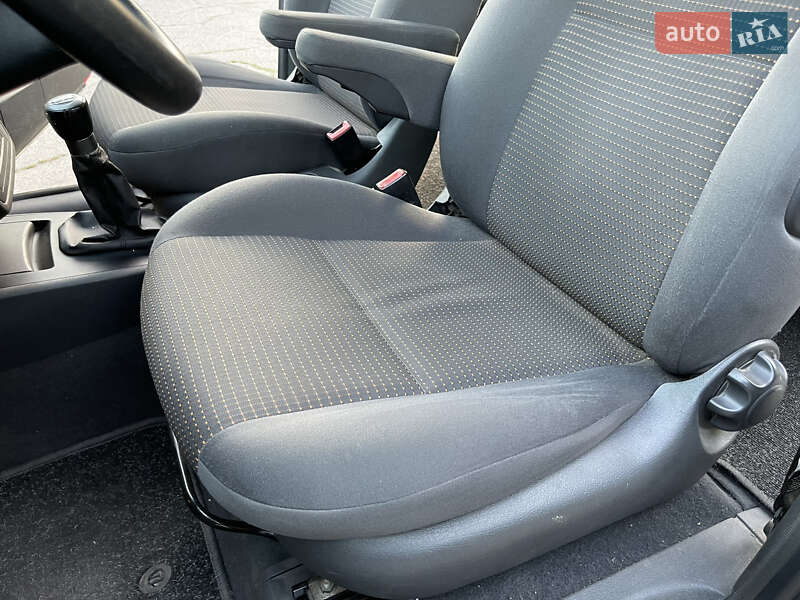 Минивэн SEAT Alhambra 2008 в Новоархангельске