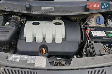 Минивэн SEAT Alhambra 2009 в 