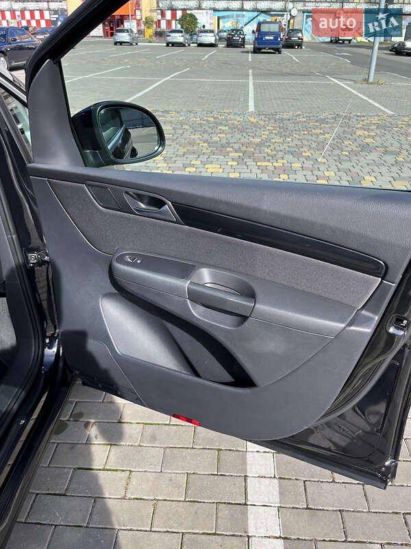 Минивэн SEAT Alhambra 2014 в Луцке