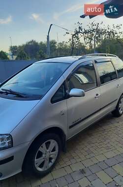 Минивэн SEAT Alhambra 2008 в 