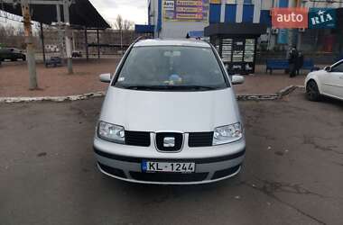 Минивэн SEAT Alhambra 2002 в Славянске