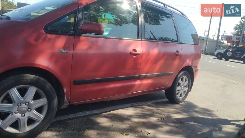 Минивэн SEAT Alhambra 2001 в Одессе