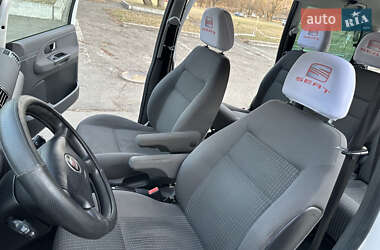 Минивэн SEAT Alhambra 2009 в 